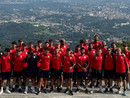 Il Varese ieri è salito al Sacro Monte (foto dal profilo Facebook ufficiale del Varese Football Club) Il Varese ieri è salito al Sacro Monte (foto dal profilo Facebook ufficiale del Varese Football Club)