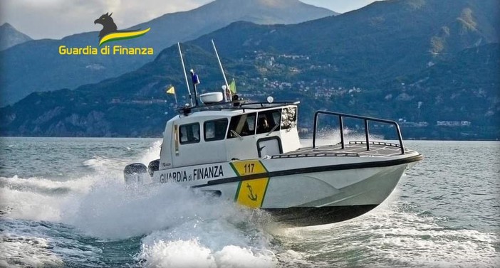 Guardia di Finanza, raffica di controlli sul lago Maggiore: 21 irregolarità riscontrate nel fine settimana Guardia di Finanza, raffica di controlli sul lago Maggiore: 21 irregolarità riscontrate nel fine settimana