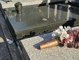 Le immagini del raid al cimitero di Gorla Minore