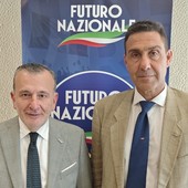 Luca Ferrazzi (a sinistra) insieme al generale Roberto Vannacci a Palazzo Pirelli. Sotto, il consigliere regionale alla costituente a Roma