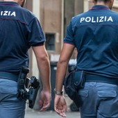 Arcisate, quattro stranieri scoperti con attrezzi da scasso nel bagagliaio: fermati dalla polizia e rimpatriati Arcisate, quattro stranieri scoperti con attrezzi da scasso nel bagagliaio: fermati dalla polizia e rimpatriati