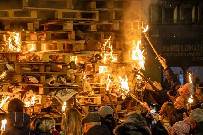Varese si prepara alla tradizione e al Falò: conto alla rovescia per la festa di Sant'Antonio