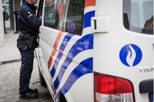 Caldo: in Francia morti due bambini di 2 e 4 anni, erano in auto Caldo: in Francia morti due bambini di 2 e 4 anni, erano in auto
