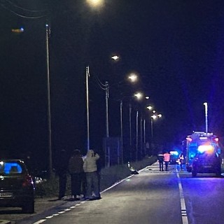 Muore un ragazzo di 15 anni dopo il terribile incidente della notte a Luino