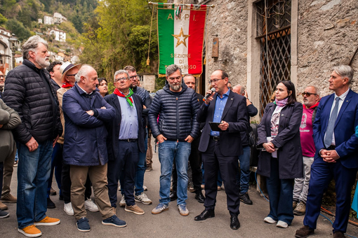 L’intervento dell’onorevole Ferrara a Forno di Massa L’intervento dell’onorevole Ferrara a Forno di Massa