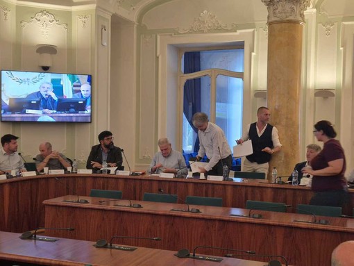 Il gruppo di Fratelli d'Italia abbandona l'aula