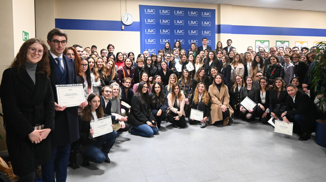 Liuc riconosce l’eccellenza: in 150 alla cerimonia della Dean’s List Liuc riconosce l’eccellenza: in 150 alla cerimonia della Dean’s List