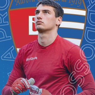 Giulio Mangano, 27 anni, è il nuovo portiere del Varese Giulio Mangano, 27 anni, è il nuovo portiere del Varese