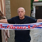 Giannino Gallazzi. Sotto, la festa nel giorno della promozione