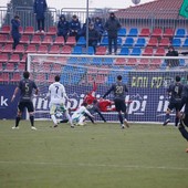 Tutti fermi, segna il Caldiero (foto Scaringi - Varesina Calcio)