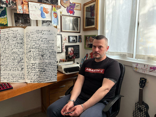 Il tenente colonnello che scrive a mano: le tre vite di Giorgio Dalceri, autore del romanzo "Rispettabilità altomilanese" Il tenente colonnello che scrive a mano: le tre vite di Giorgio Dalceri, autore del romanzo "Rispettabilità altomilanese"