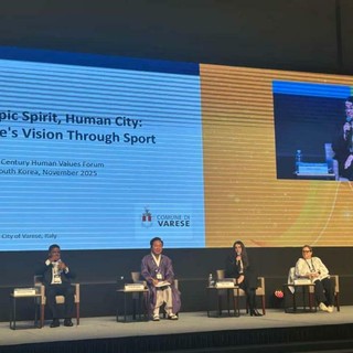 La consigliere Helin Yildiz al Forum dei Valori Sociali, in Corea del Sud