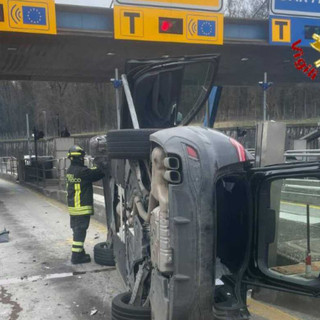 Le immagini dell'incidente al casello di Gallarate Ovest