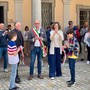 Taglio del nastro ieri in piazza Giovanni XXIII a Induno Olona
