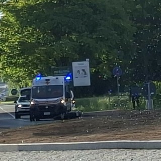 Motociclista a terra e pedone investito. Mattinata di incidenti a Busto