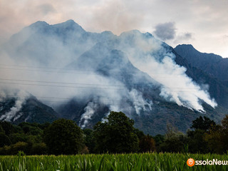 Alcune immagini dell'incendio pubblicata da OssolaNews.it