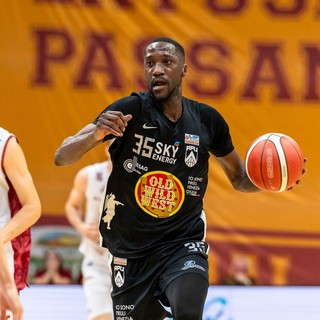 È propio Ikangi il primo colpo: ecco un'ala per la nuova Pallacanestro Varese
