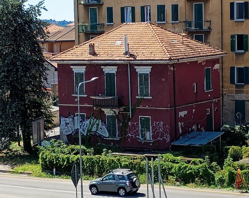 LA LETTERA. «Da vent'anni un pessimo biglietto da visita all'ingresso di Varese: Anas valorizzi o abbatta le ex case cantoniere» LA LETTERA. «Da vent'anni un pessimo biglietto da visita all'ingresso di Varese: Anas valorizzi o abbatta le ex case cantoniere»