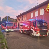 Fiamme a Busto: incendio in un edificio in via Motta Fiamme a Busto: incendio in un edificio in via Motta