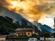 Alcune immagini dell'incendio pubblicata da OssolaNews.it