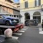 Lo scontro all'incrocio in centro a Varese con l'auto della polizia è l'articolo più letto della settimana
