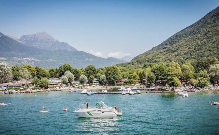 Donna scompare nel lago Ceresio durante una nuotata, ricerche in corso Donna scompare nel lago Ceresio durante una nuotata, ricerche in corso