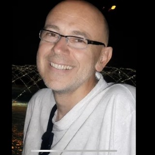Il giorno più triste a Gorla Minore: l'ultimo abbraccio a Luca