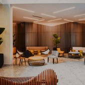 Musica per hotel e esperienza degli ospiti: il dettaglio che cambia tutto Musica per hotel e esperienza degli ospiti: il dettaglio che cambia tutto