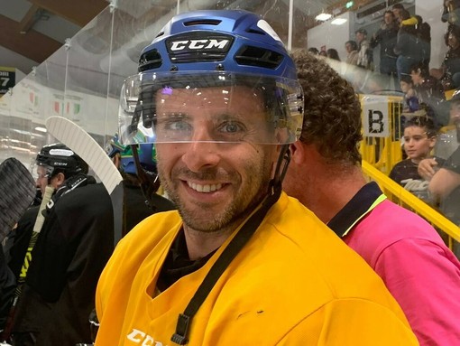 Il doc Michael Mazzacane stasera torna sul ghiaccio con i Mastini
