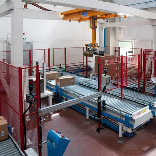 Come i magazzini automatici stanno riscrivendo le regole della logistica