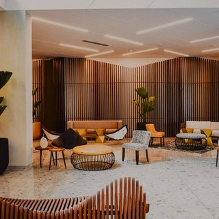 Musica per hotel e esperienza degli ospiti: il dettaglio che cambia tutto Musica per hotel e esperienza degli ospiti: il dettaglio che cambia tutto
