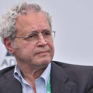 Mentana annuncia l'addio al Tg La7: «Lascio il 23 dicembre» Mentana annuncia l'addio al Tg La7: «Lascio il 23 dicembre»