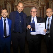 Da sinistra Emanuele Monti (consigliere Regione Lombardia), Marco Riva (Coni Lombardia), Mario Minervino, Salvatore Rosario Pasquariello (prefetto di Varese) - foto Ossola