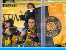 Batte davvero forte il cuore giallonero: è partita con il botto la campagna abbonamenti. Risparmi fino al 25% (per gli under 18 del 40%) Batte davvero forte il cuore giallonero: è partita con il botto la campagna abbonamenti. Risparmi fino al 25% (per gli under 18 del 40%)