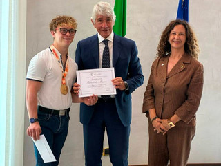 Riccardo Maino con Ministro Abodi e la deputata della Lega Maffioli