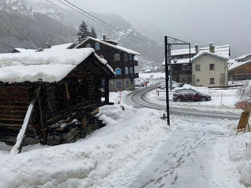 A Macugnaga, meta di casa molto amata da tutti in provincia di Varese, sarà un bianco e magico Natale A Macugnaga, meta di casa molto amata da tutti in provincia di Varese, sarà un bianco e magico Natale
