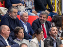 Da sinistra l'assessore allo Sport e il sindaco di Varese, Stefano Malerba e Davide Galimberti, accanto a Giuseppe Pirola per assistere a Busto alla prima partita di campionato dell'Uyba contro Conegliano. Sotto Galimberti con il vice sindaco bustocco Luca Folegani e, poi, anche con l'assessore Manuela Maffioli (Foto Galbiati) Da sinistra l'assessore allo Sport e il sindaco di Varese, Stefano Malerba e Davide Galimberti, accanto a Giuseppe Pirola per assistere a Busto alla prima partita di campionato dell'Uyba contro Conegliano. Sotto Galimberti con il vice sindaco bustocco Luca Folegani e, poi, anche con l'assessore Manuela Maffioli (Foto Galbiati)