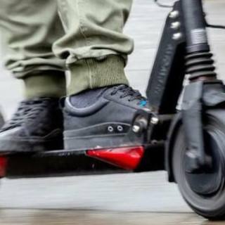 L'ANGOLO DEL CONSUMATORE: Monopattini elettrici: le nuove regole e le sanzioni per chi non le rispetta