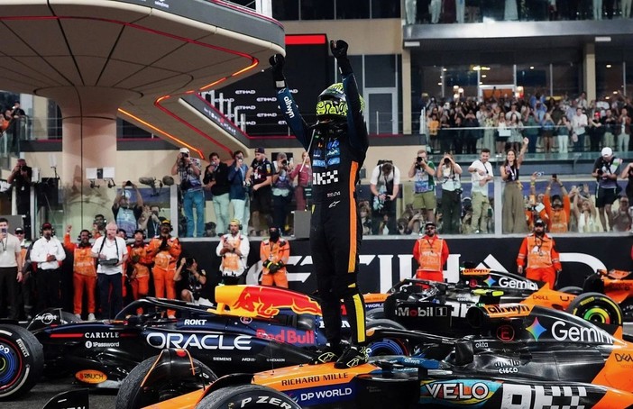 Norris campione del mondo, Verstappen vince Gp Abu Dhabi ma non basta