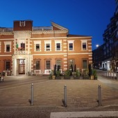 Nuova illuminazione in piazza Cacciatori delle Alpi