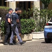 Operazione "Alto Impatto" a Saronno: identificate 99 persone, due denunce e due allontanamenti Operazione "Alto Impatto" a Saronno: identificate 99 persone, due denunce e due allontanamenti
