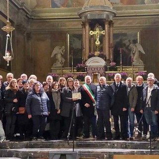 Olgiate celebra il Natale premiando i cittadini più meritevoli Olgiate celebra il Natale premiando i cittadini più meritevoli