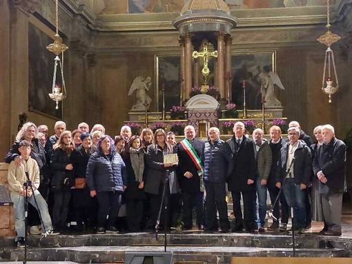 Olgiate celebra il Natale premiando i cittadini più meritevoli Olgiate celebra il Natale premiando i cittadini più meritevoli