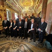 I tredici cittadini premiati con le onorificenze dell'Ordine al Merito della Repubblica Italiana indicate dal presidente Sergio Mattarella e consegnate dal prefetto Salvatore Pasquariello