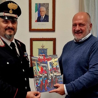 Un quadro, un legame sempre più saldo tra Olgiate e i carabinieri