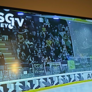 Il popolo giallonero ad Aosta