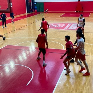 Pallacanestro Varese al lavoro: domenica arriva la Reyer Venezia