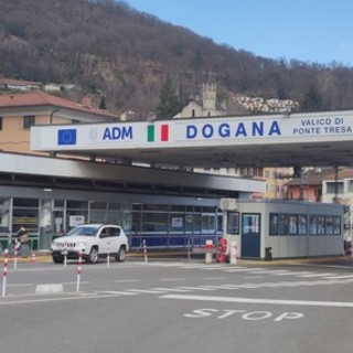 Fermato al valico di Ponte Tresa con la droga in auto: ucraino arrestato