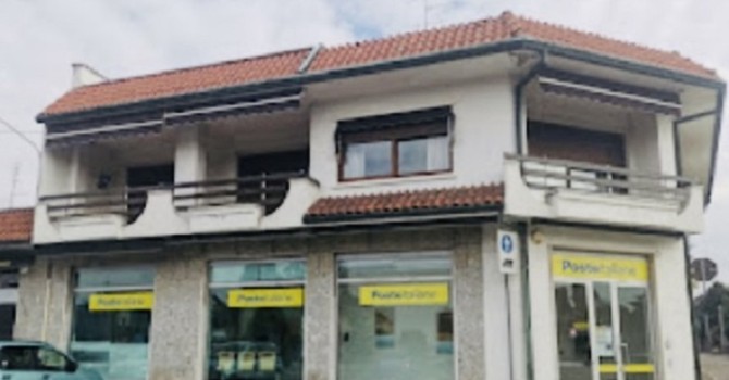 Rapina alle Poste di Nizzolina: parrucca e occhialoni per camuffarsi, poi la fuga a piedi
