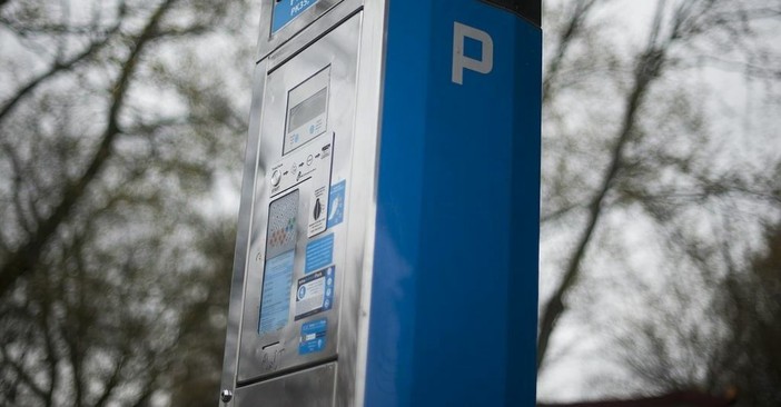 Sosta gratuita per auto elettriche: stop alle autorizzazioni da parte di Agesp Sosta gratuita per auto elettriche: stop alle autorizzazioni da parte di Agesp